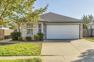 2920 Newport Ave - Photo 1 of 1