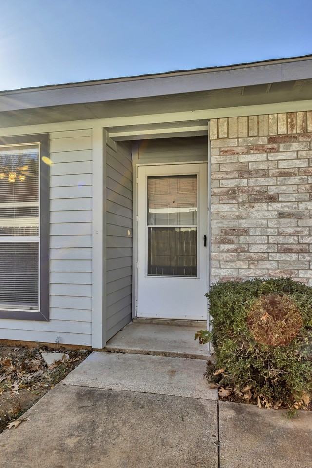 2920 Newport Ave - Photo 4 of 25