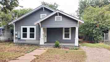 featured image of 1224 Frost Ave