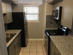 2426 Lasalle Dr - Photo 6 of 17