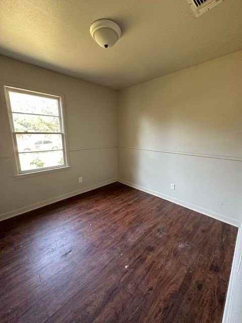 5458 Encino Rd - Photo 7 of 11