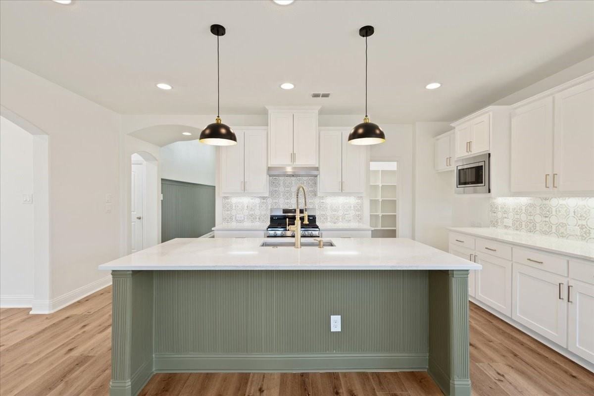 3621 Wagon Wheel Way - Photo 2 of 34