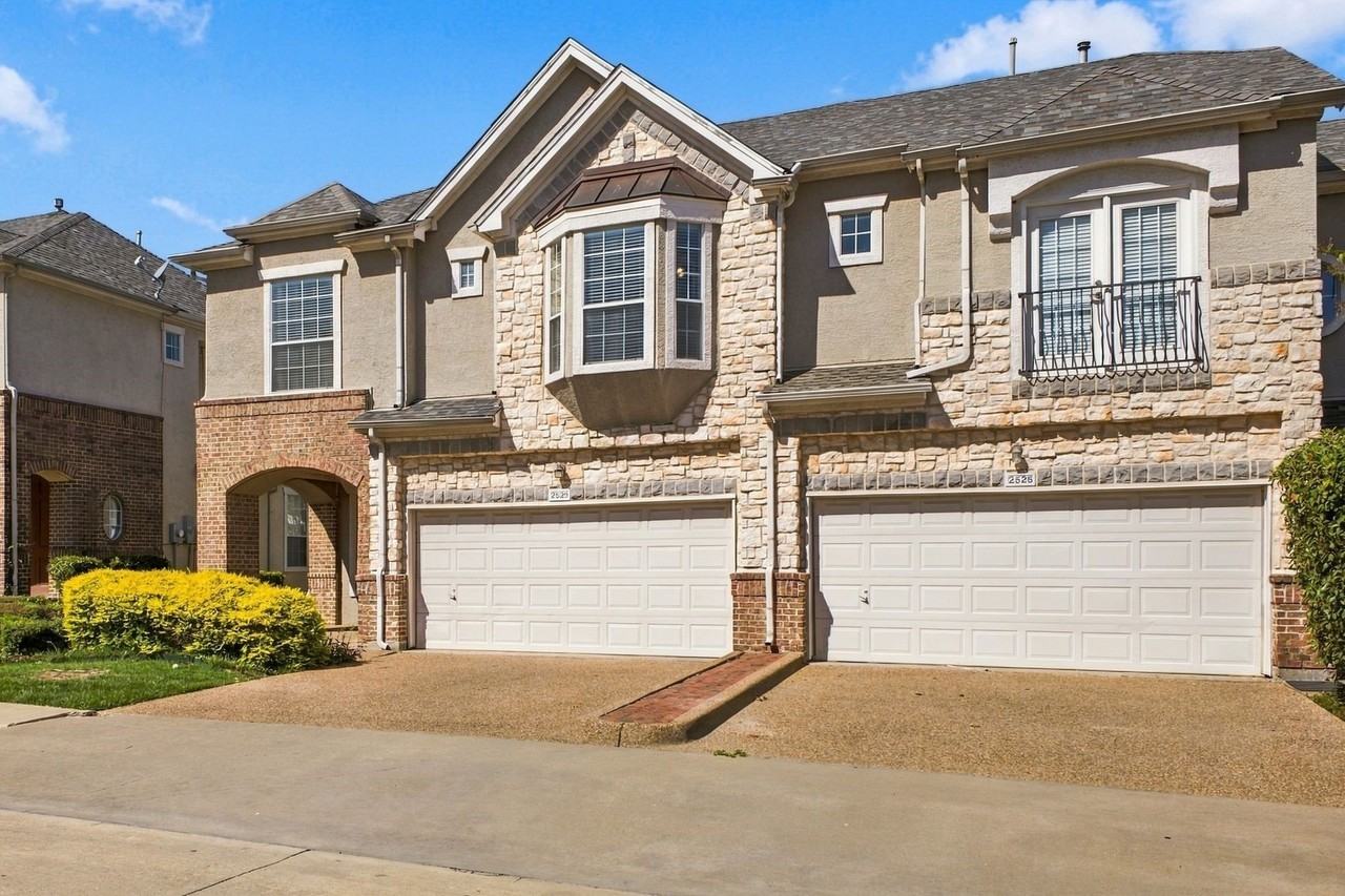 2529 Champagne Dr - Photo 3 of 27