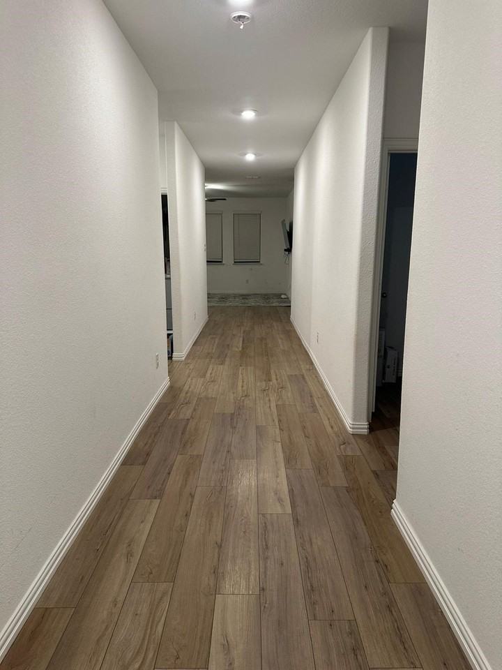 3505 Triumph Dr - Photo 2 of 25