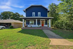 featured image of 326 W Sears St #102