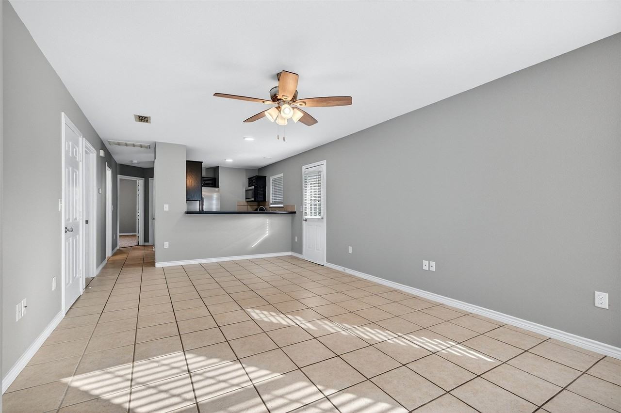 1021 Rice St #101 - Photo 6 of 19