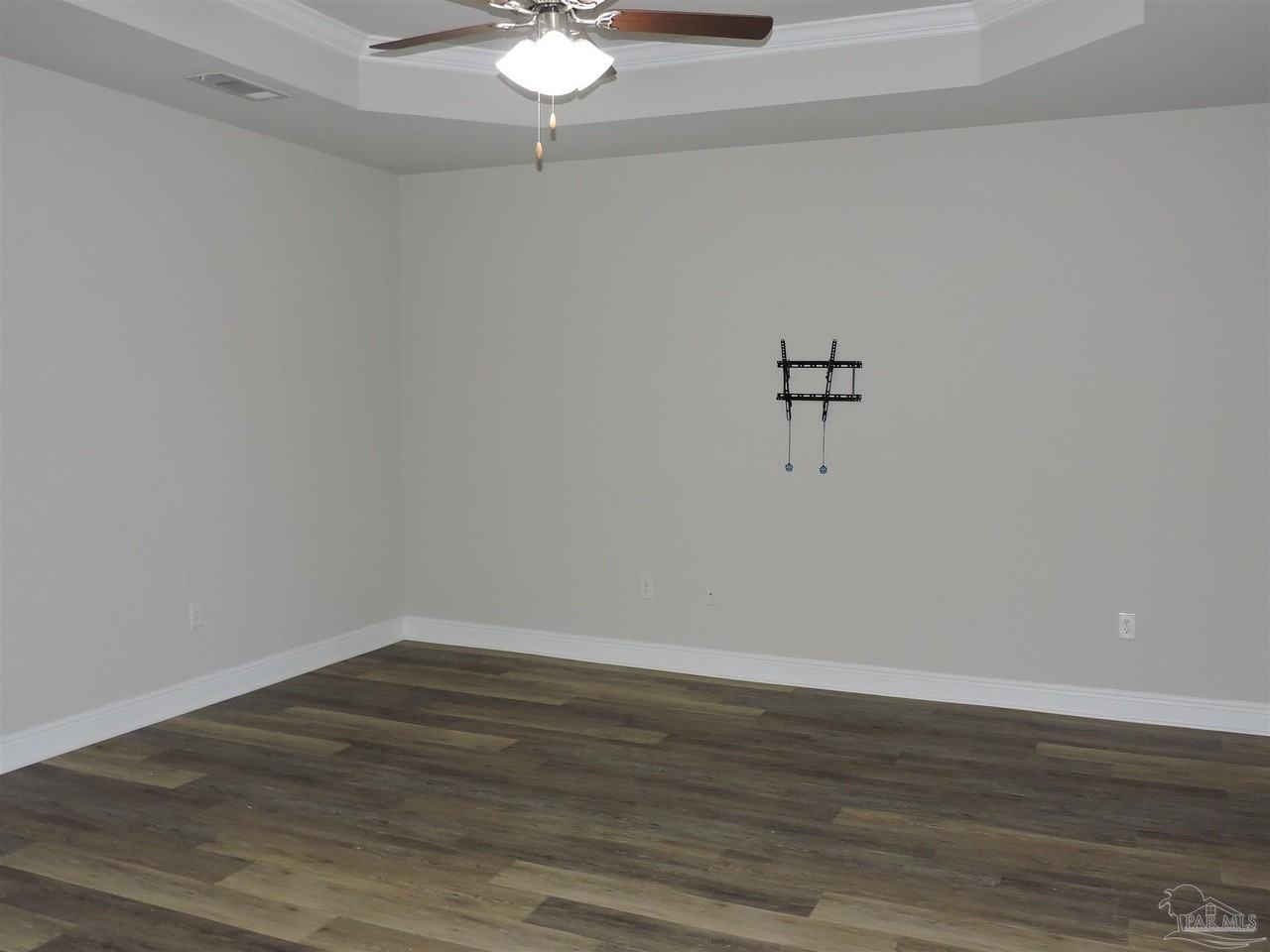 3831 Shady Grove Dr - Photo 3 of 25