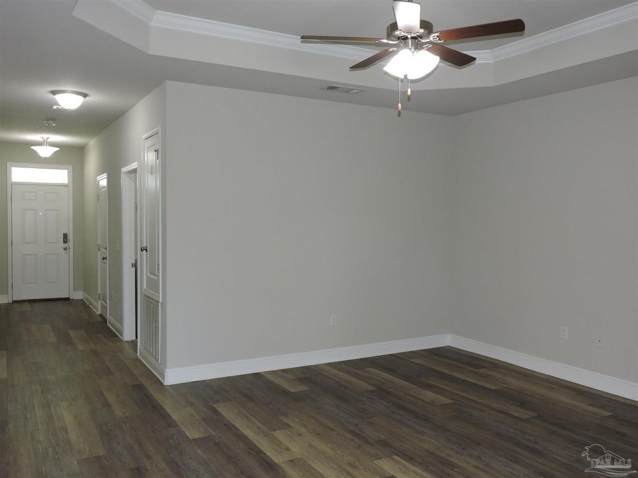 3831 Shady Grove Dr - Photo 4 of 25
