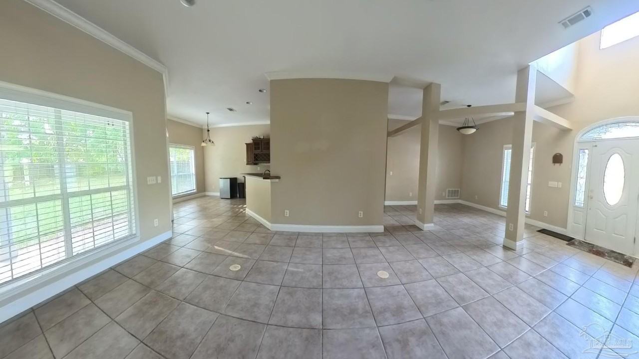 1441 Chalet Pl - Photo 3 of 4