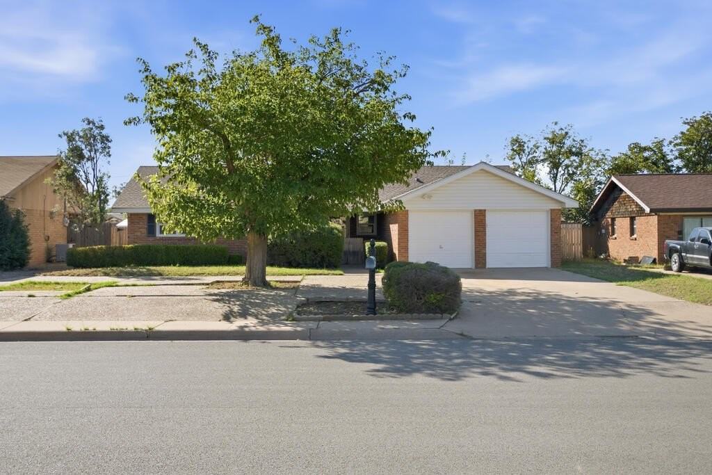 723 W Dormard Ave - Photo 5 of 45