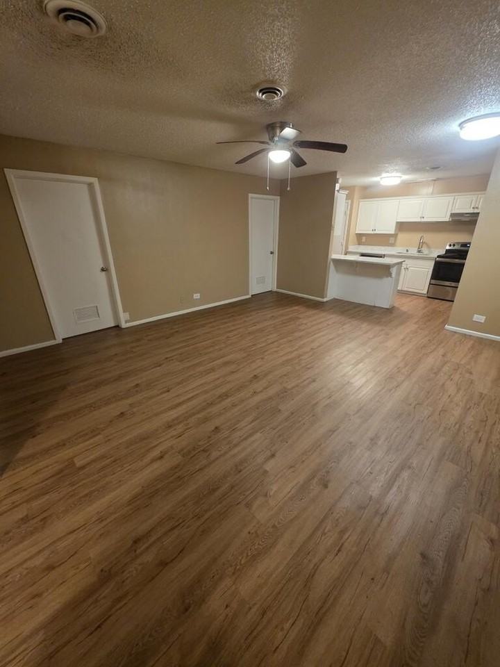 3310 Bedford Ave #B9 - Photo 6 of 24