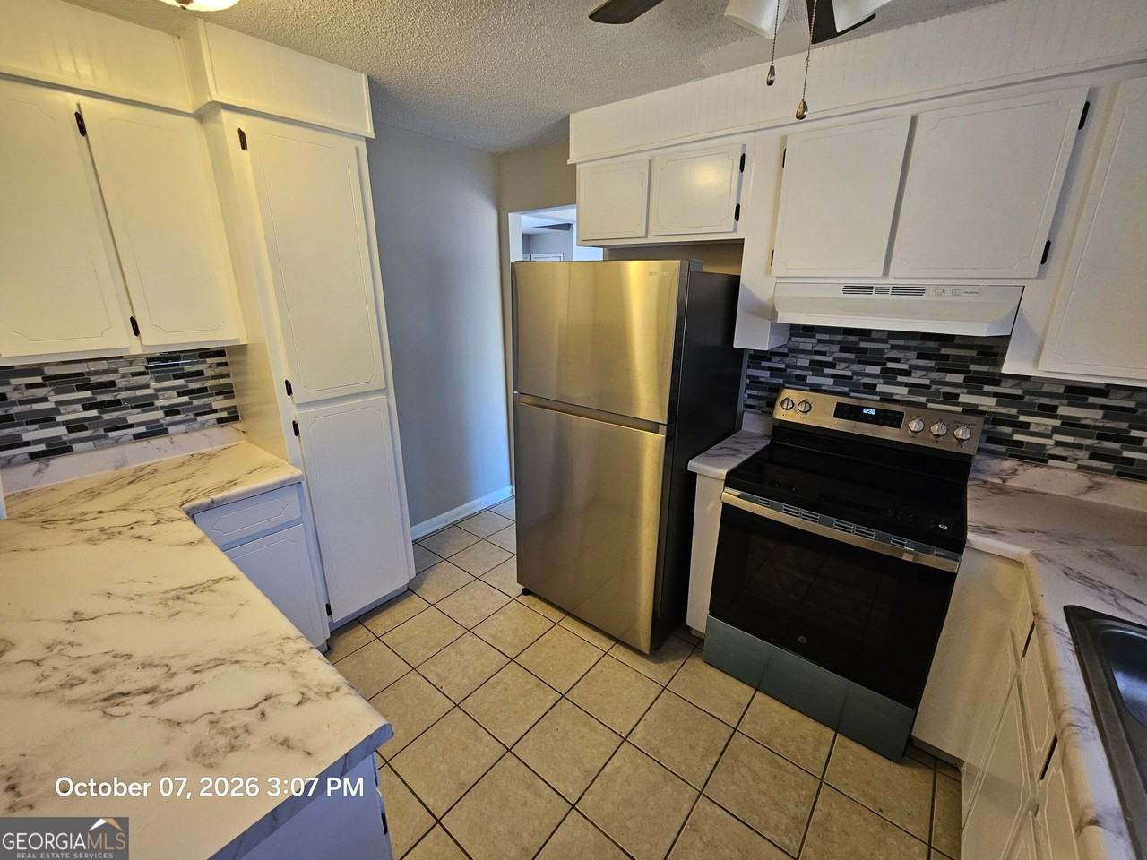 110 Stonefield Ct - Photo 4 of 24