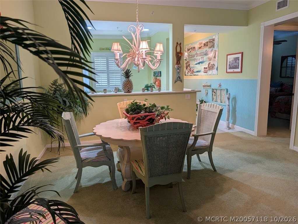 11 Harbour Isle Dr W #1 - Photo 2 of 17