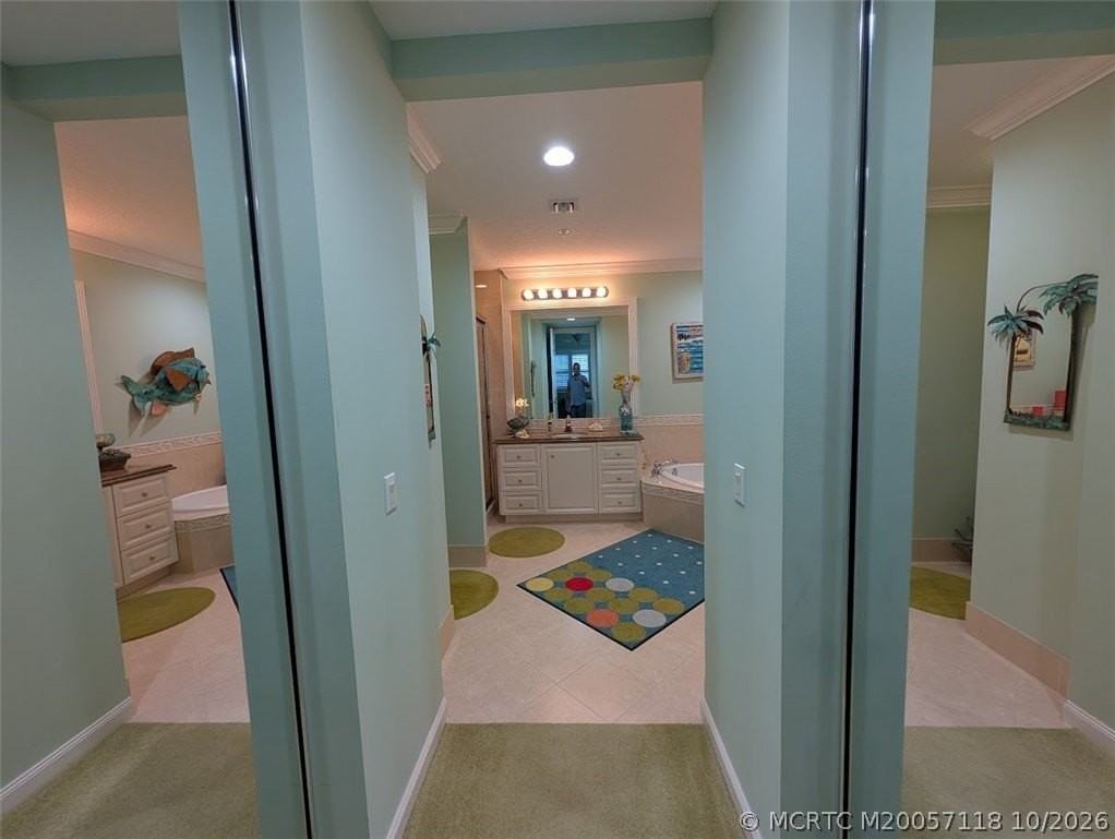 11 Harbour Isle Dr W #1 - Photo 5 of 17