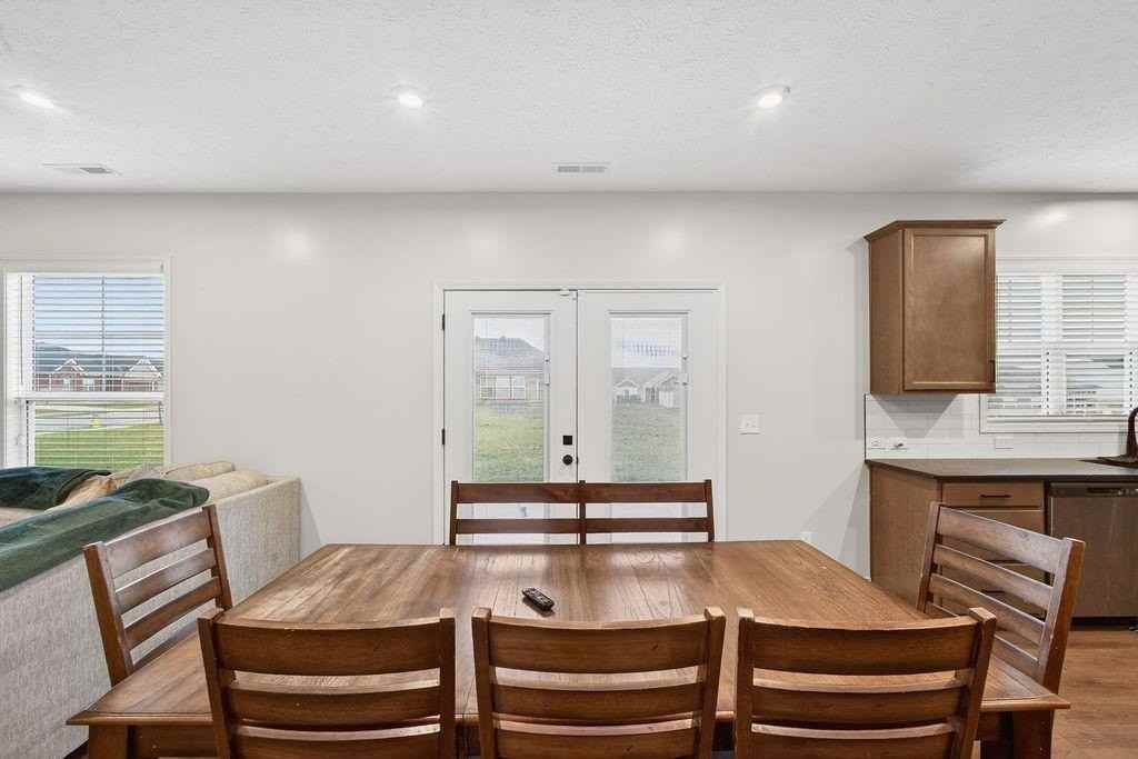 2996 Norland St - Photo 4 of 14