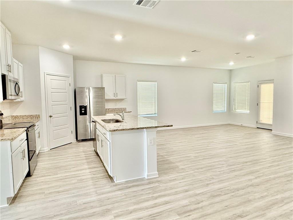 42429 Landing View Rd - Photo 4 of 41