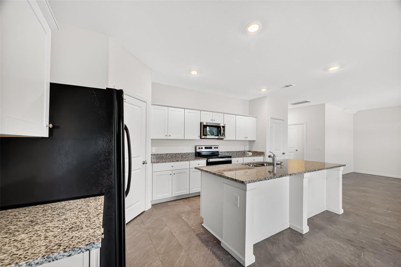 7119 Evitale Way - Photo 4 of 8