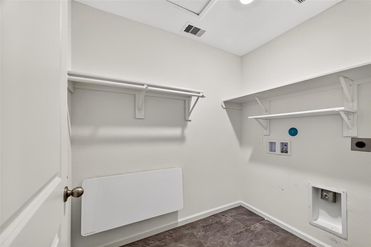 7119 Evitale Way - Photo 5 of 8