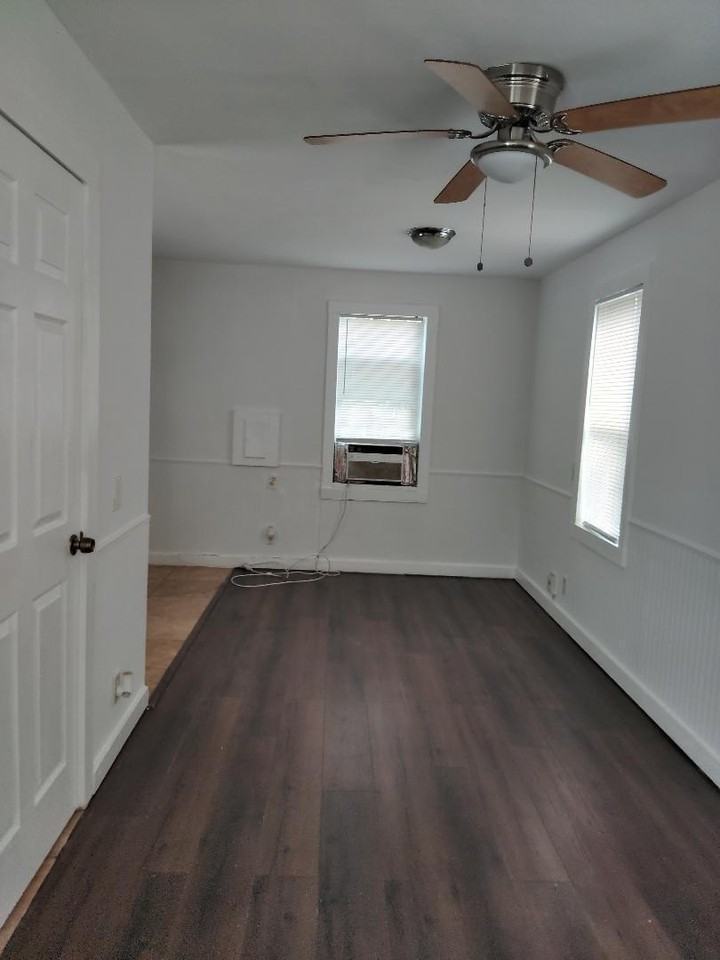 1831 Juno Rd #C - Photo 2 of 8