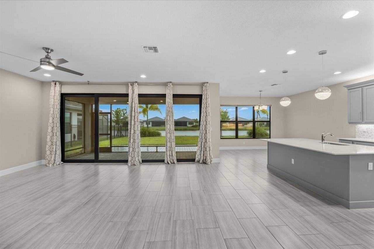 11665 Sw Marine Way - Photo 7 of 50