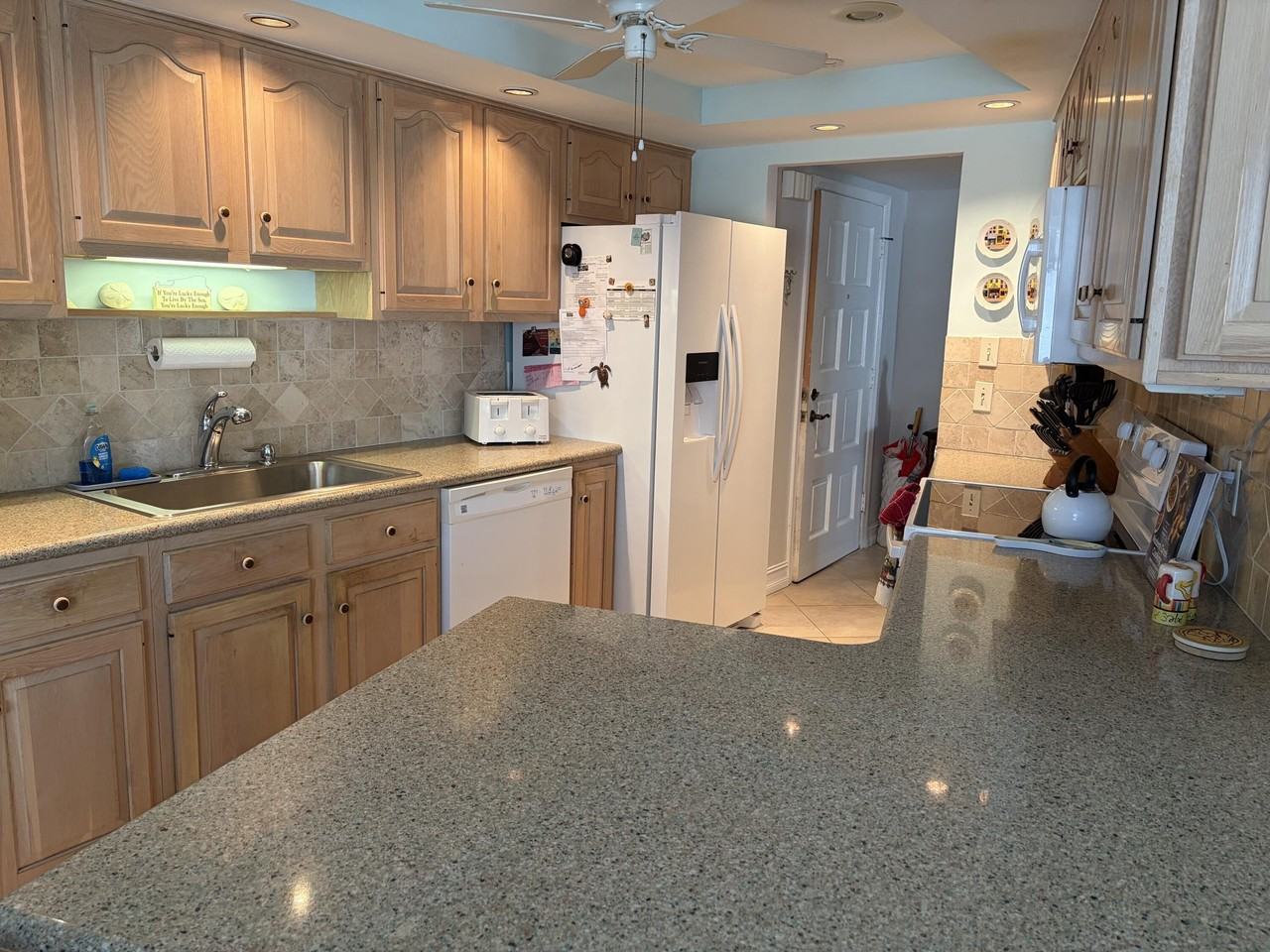 11811 Avenue Of P G A #3-1F - Photo 3 of 19