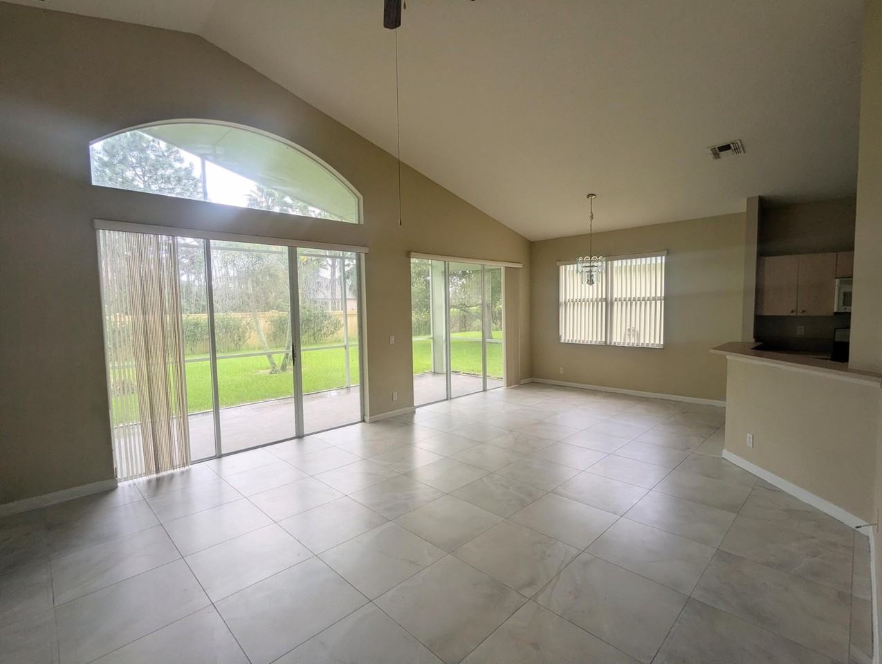 185 Nw Willow Grove Ave - Photo 3 of 33