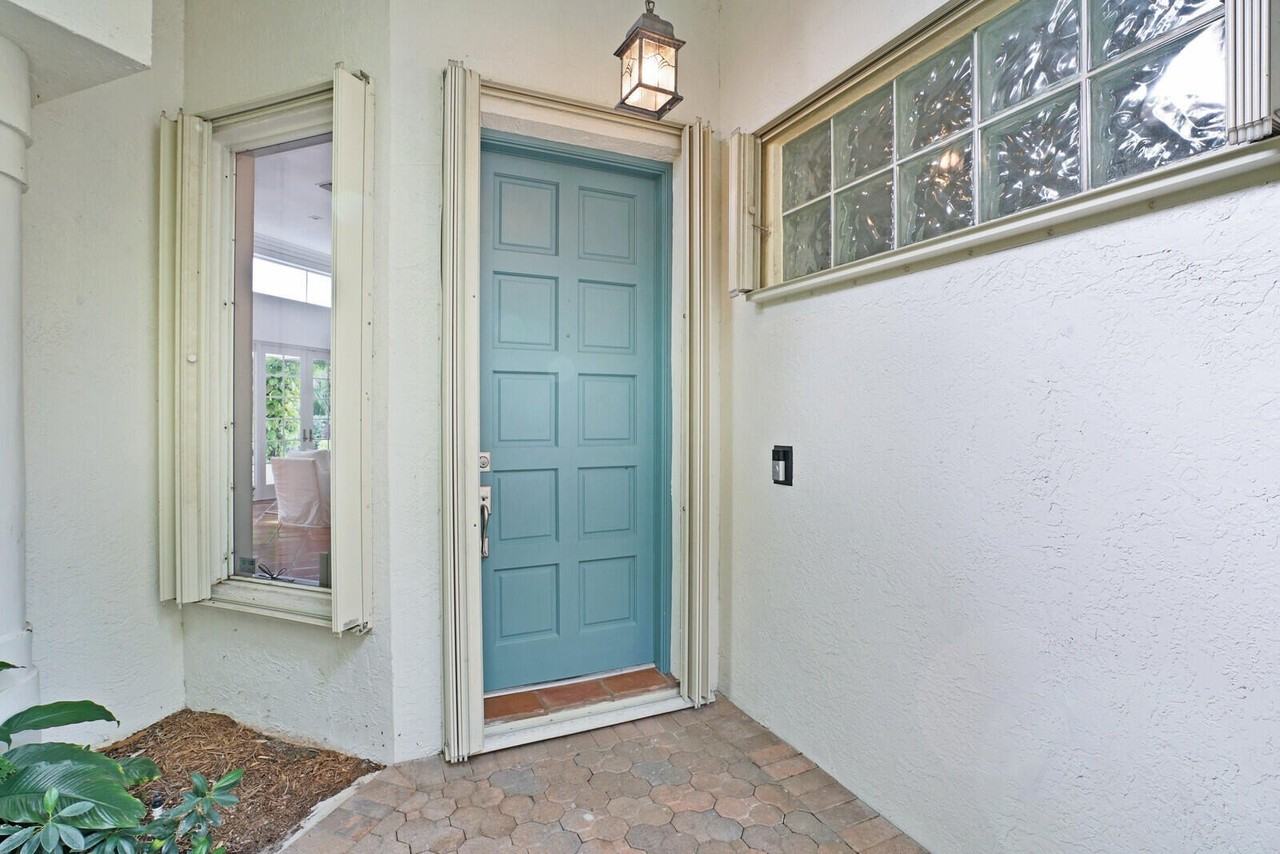 12480 Mallet Cir - Photo 4 of 38