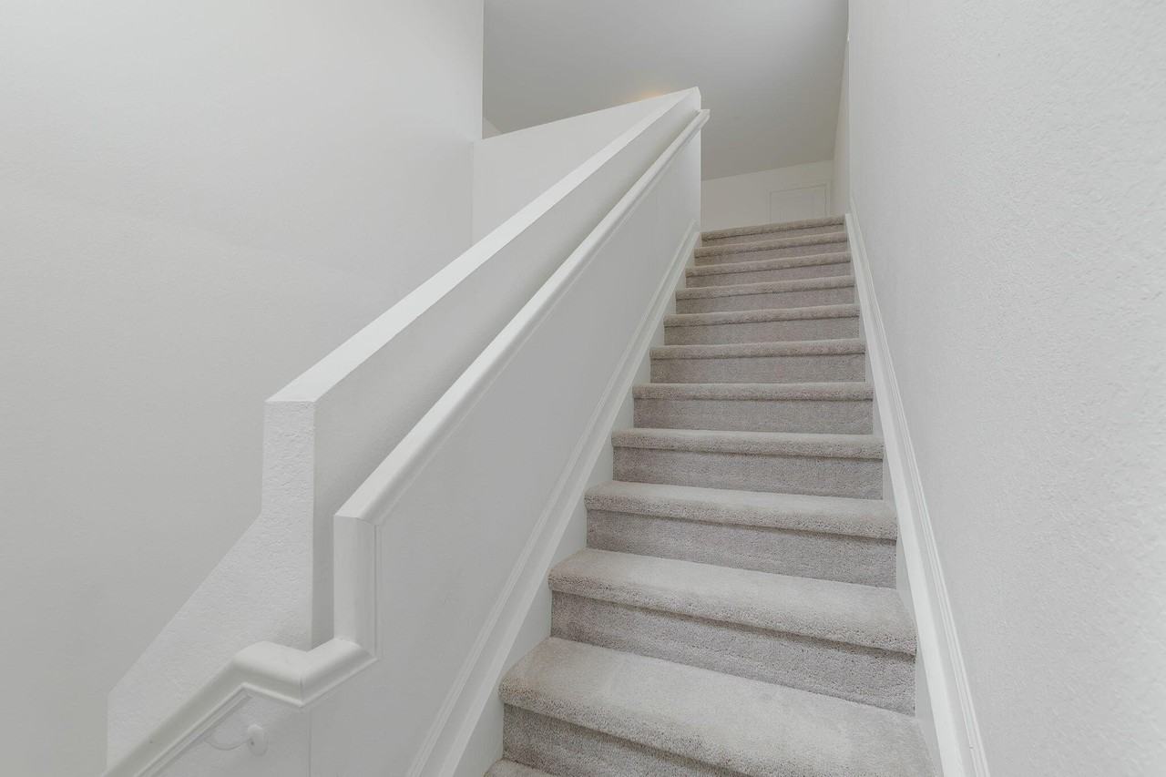 731 Carlyle Way - Photo 4 of 50
