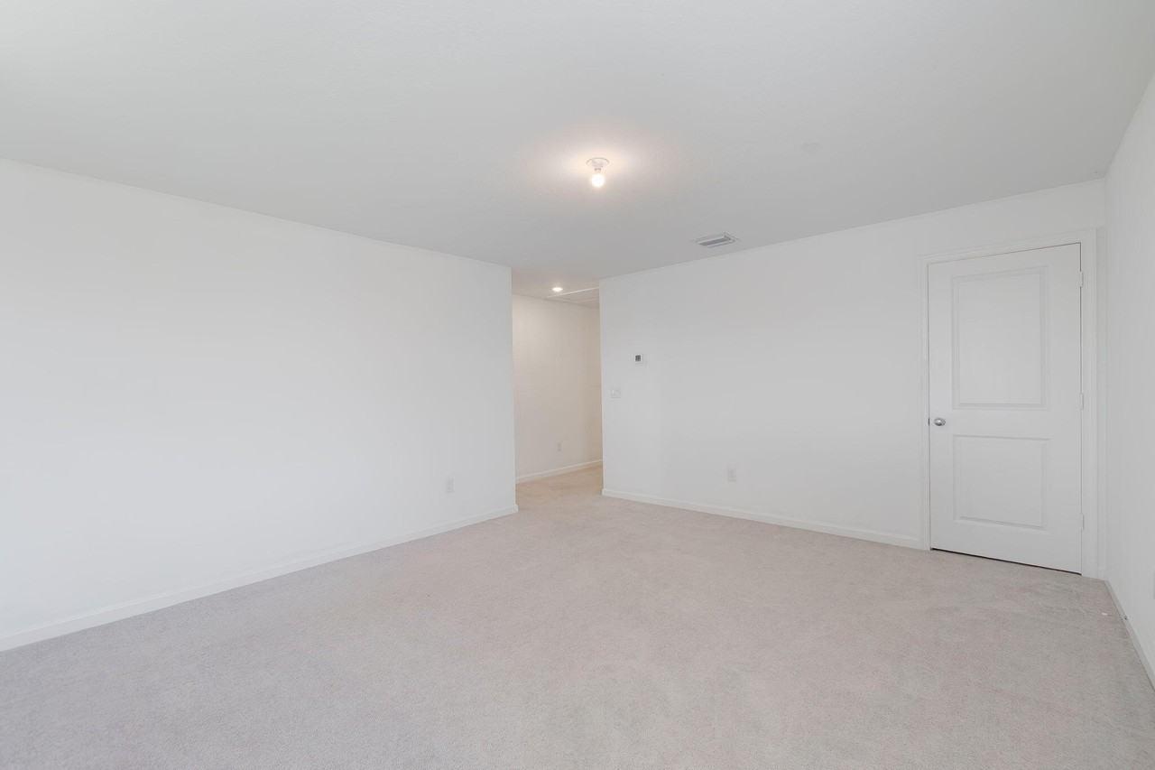 731 Carlyle Way - Photo 5 of 50