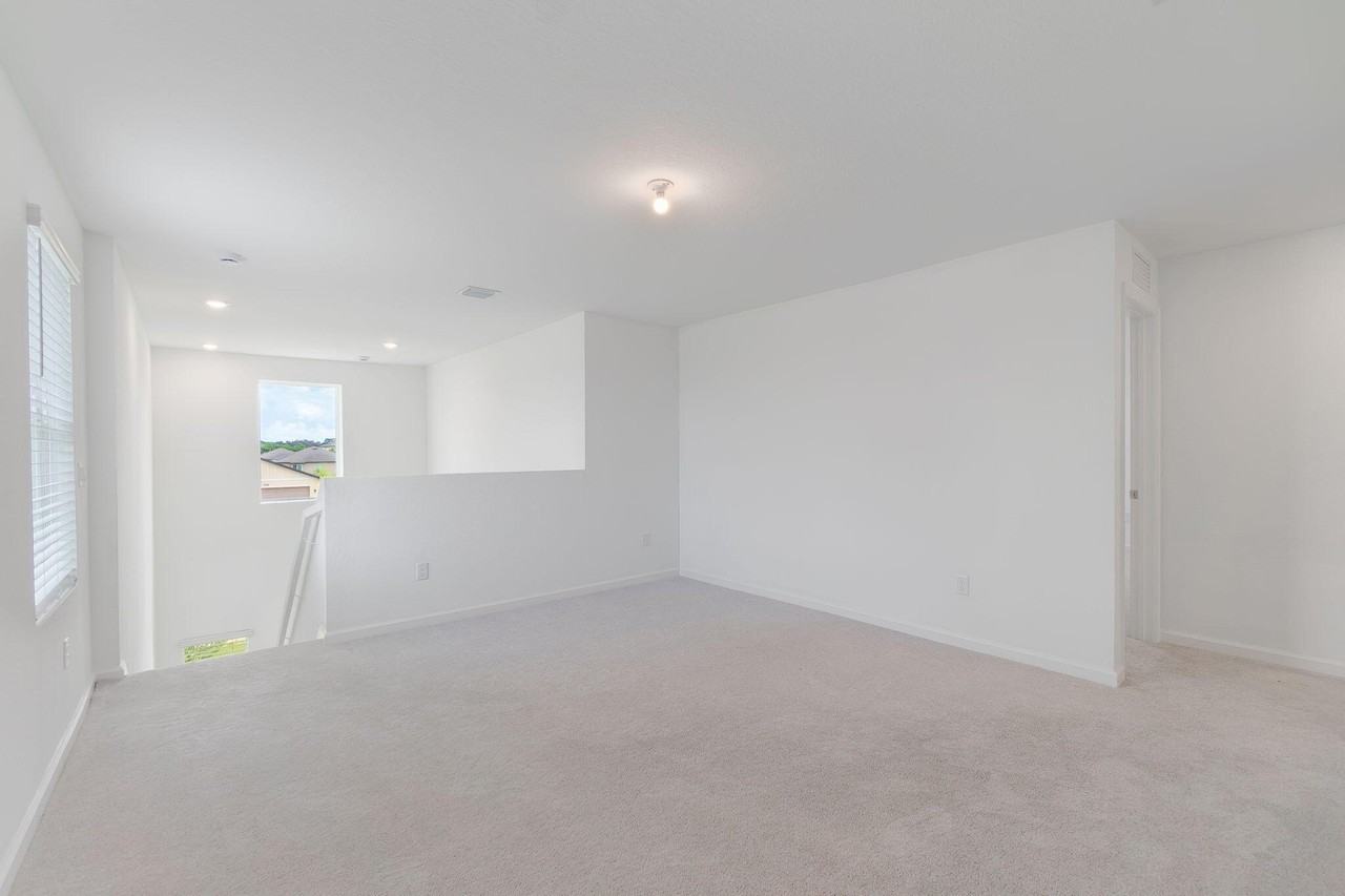 731 Carlyle Way - Photo 7 of 50