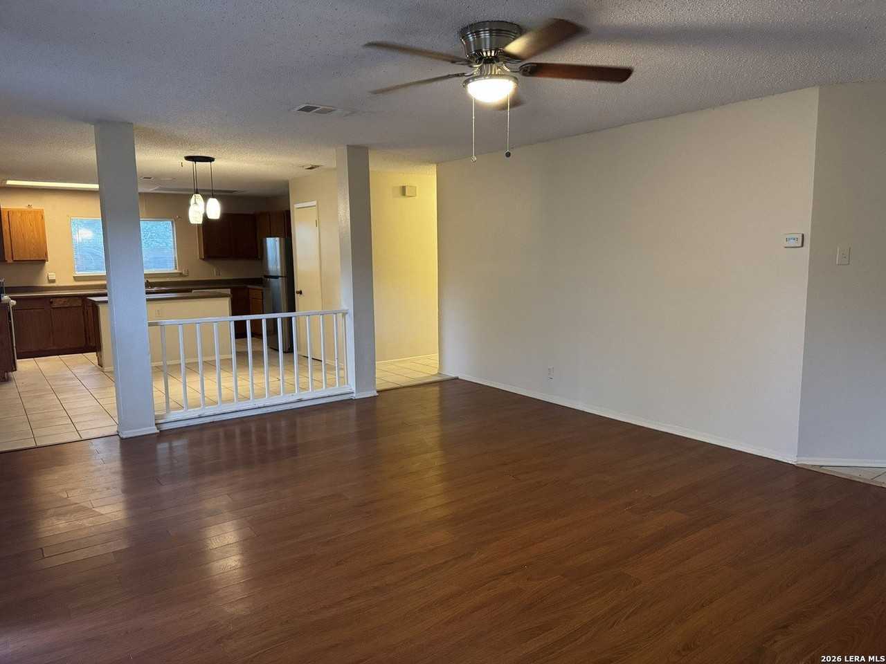 8251 Sunshine Trail Dr - Photo 4 of 21