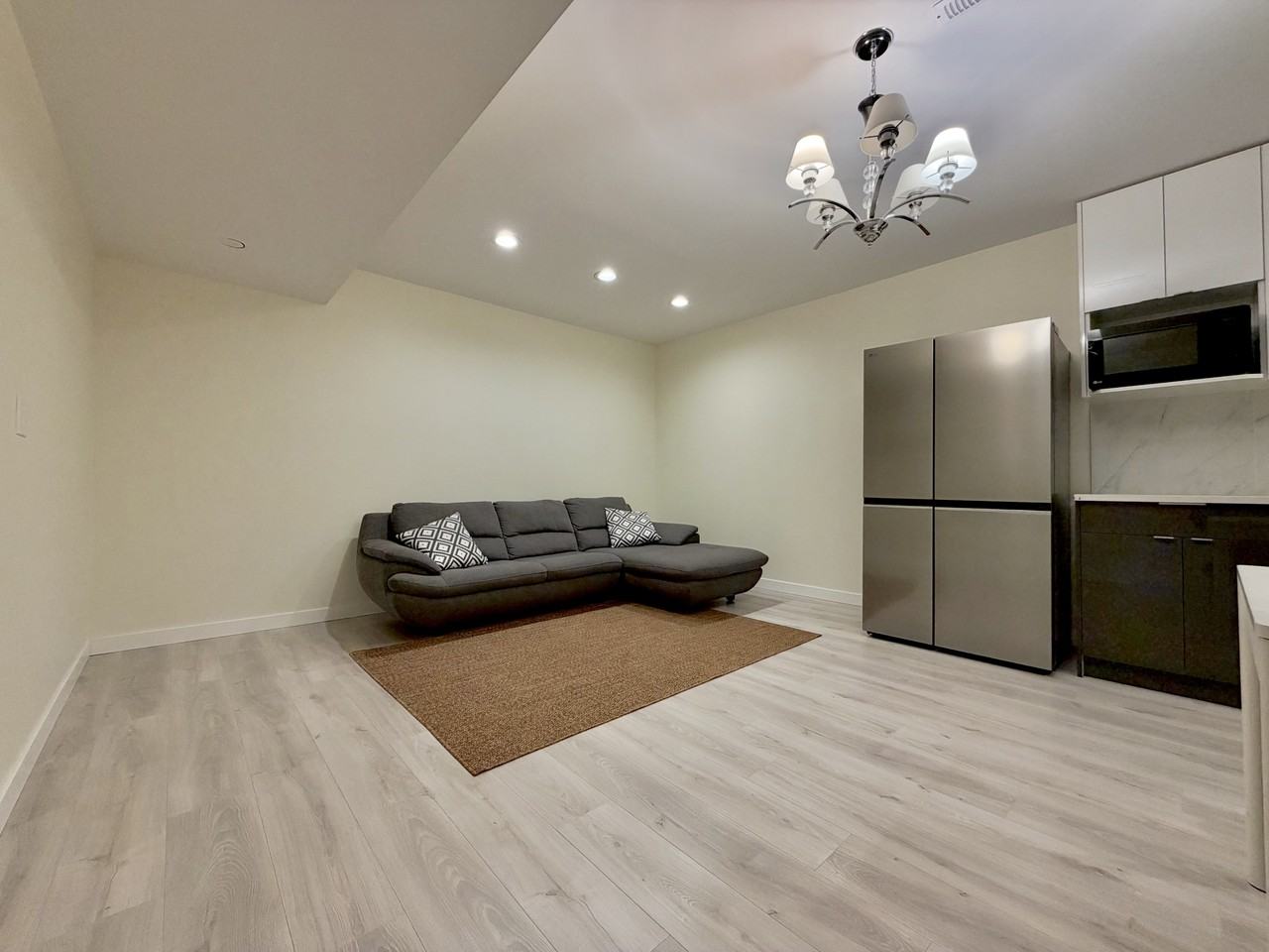 2227 Sorrento Drive - Photo 2 of 14