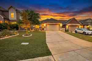 featured image of 7727 Paraiso Crst