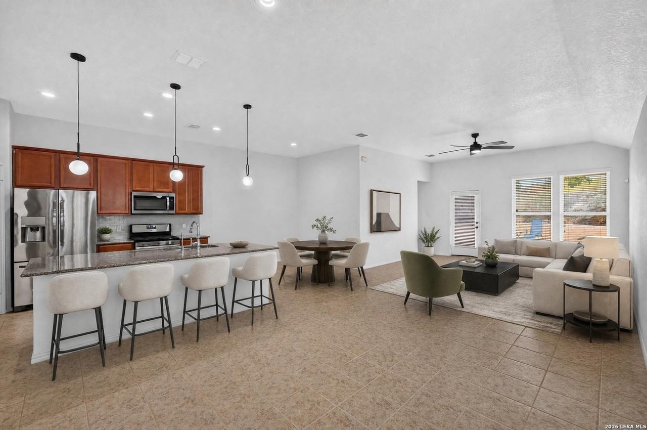 7727 Paraiso Crst - Photo 3 of 24