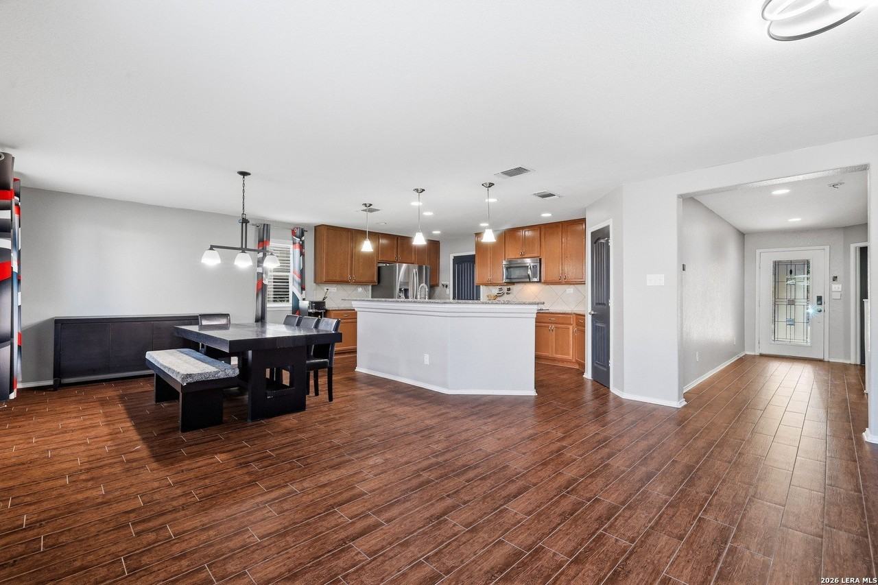 3970 Legend Pond - Photo 4 of 16