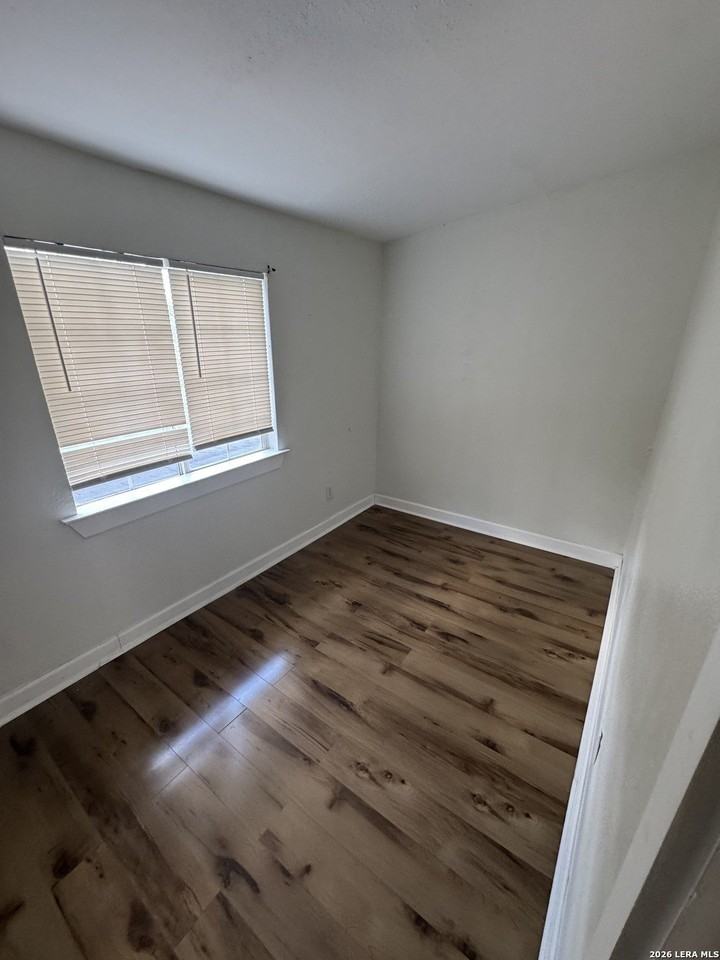 251 Claremont Ave - Photo 6 of 15