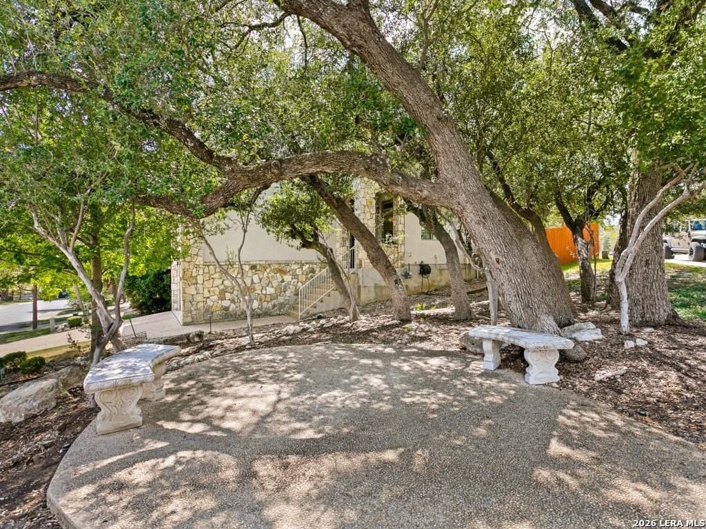 21619 Andrews Gdn - Photo 3 of 21