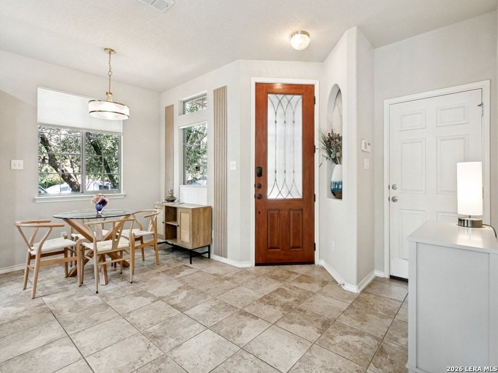 21619 Andrews Gdn - Photo 5 of 21