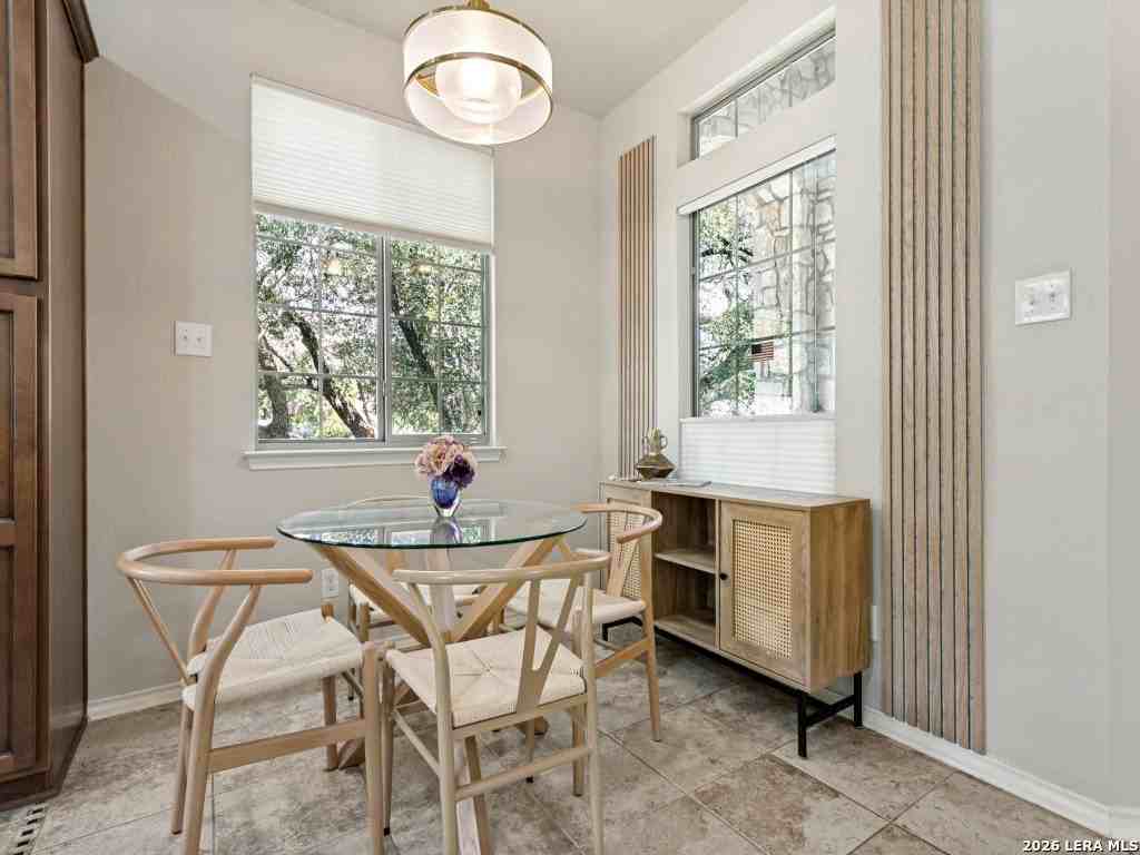 21619 Andrews Gdn - Photo 6 of 21