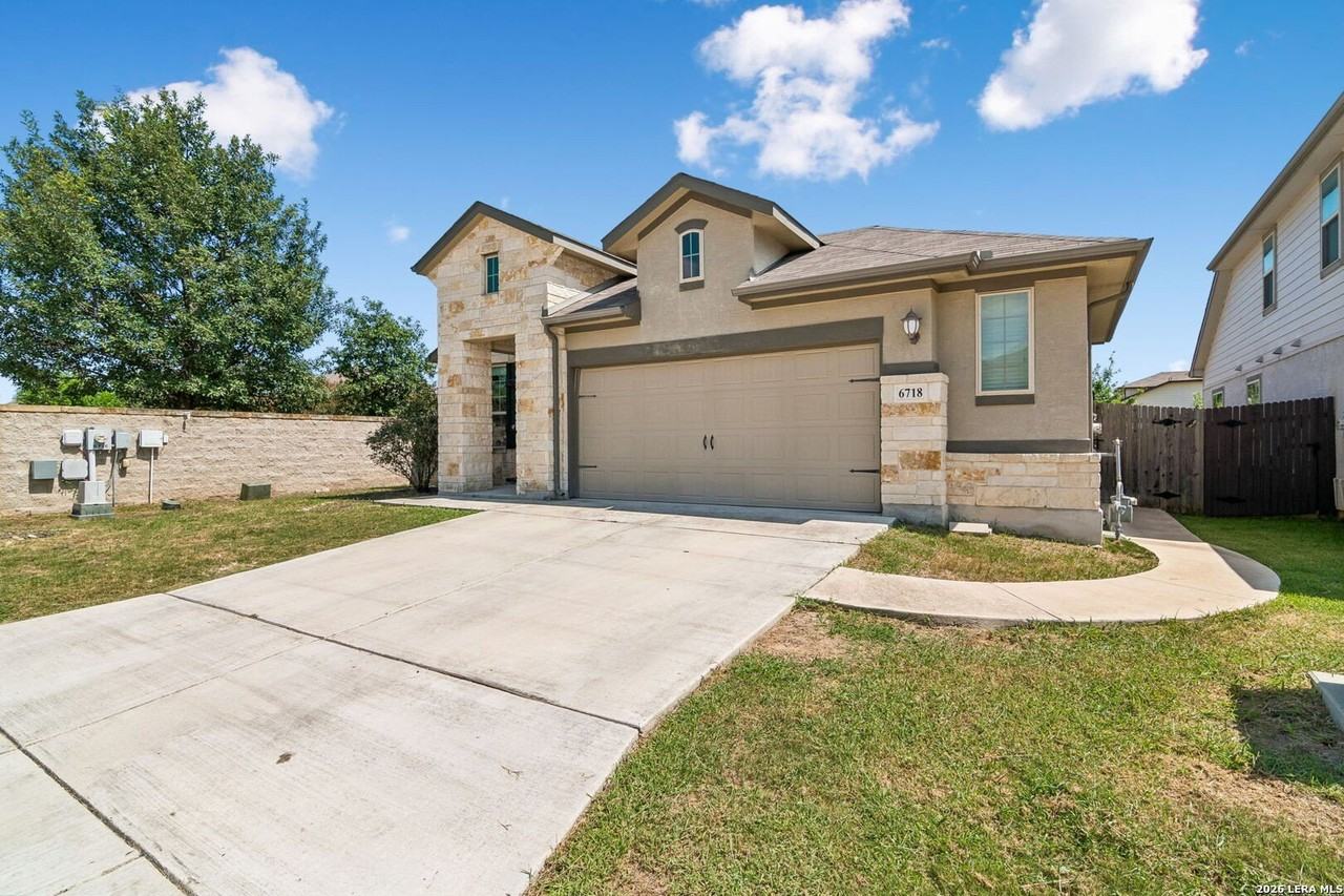 6718 Rose Farm - Photo 3 of 45