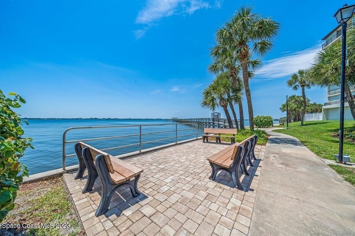3201 Sea Shore Way - Photo 3 of 45