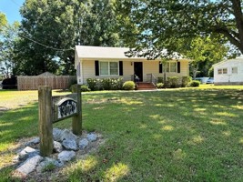 featured image of 3067 Carolyn Ave