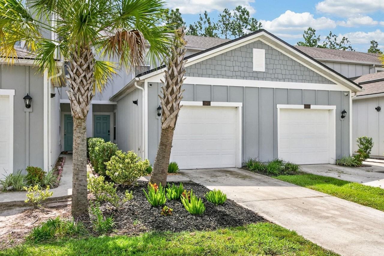 341 Coastline Way - Photo 3 of 50