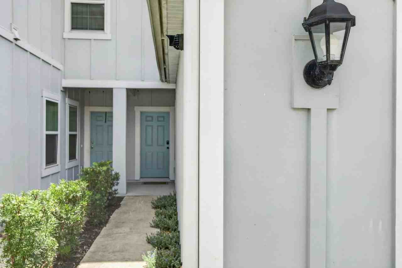 341 Coastline Way - Photo 4 of 50