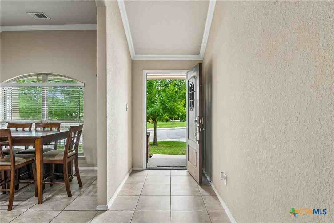 1820 Strawcove - Photo 4 of 25