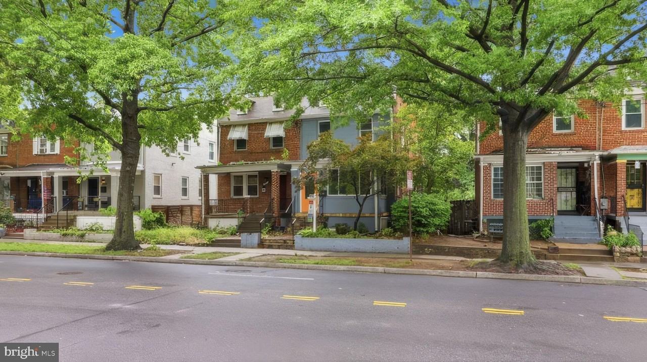 2708 Minnesota Ave Se - Photo 2 of 50