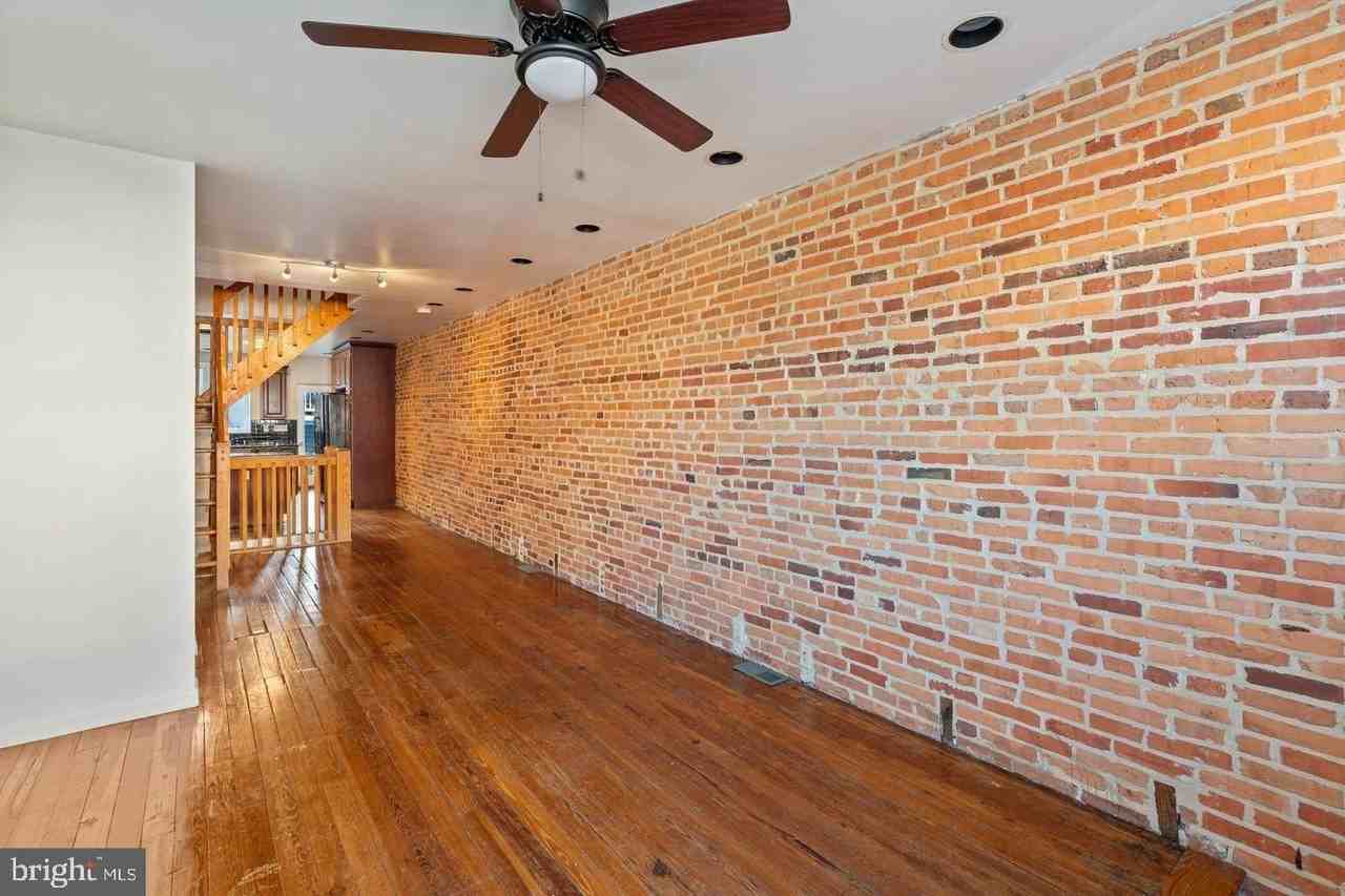 1407 Webster St - Photo 2 of 35