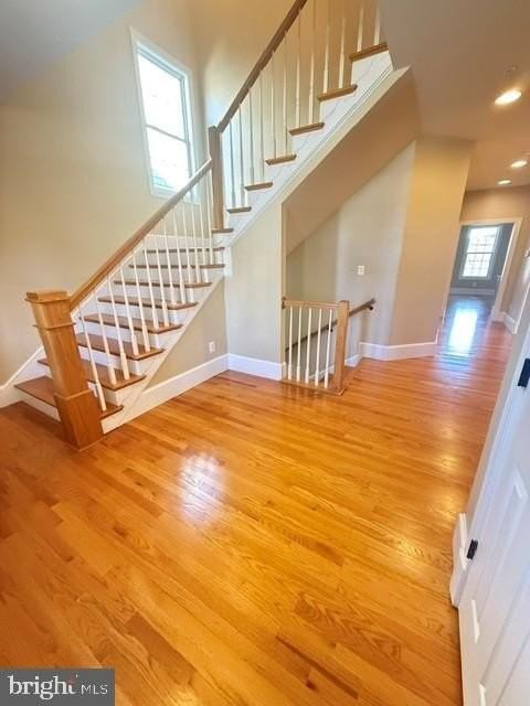 10009 Dickens Ave - Photo 3 of 40