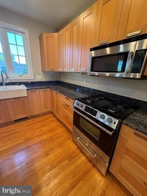 10009 Dickens Ave - Photo 7 of 40