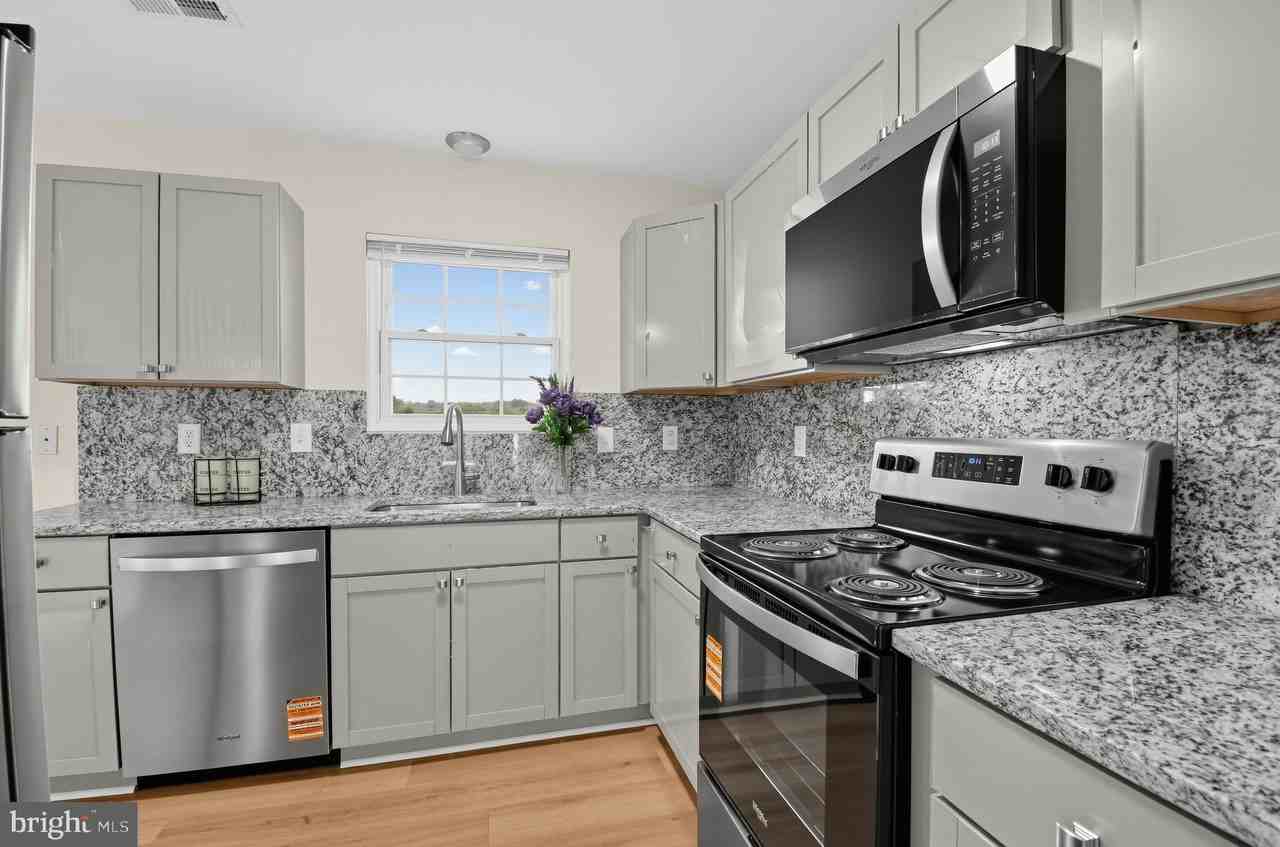 8839 Ritchboro Rd - Photo 6 of 24